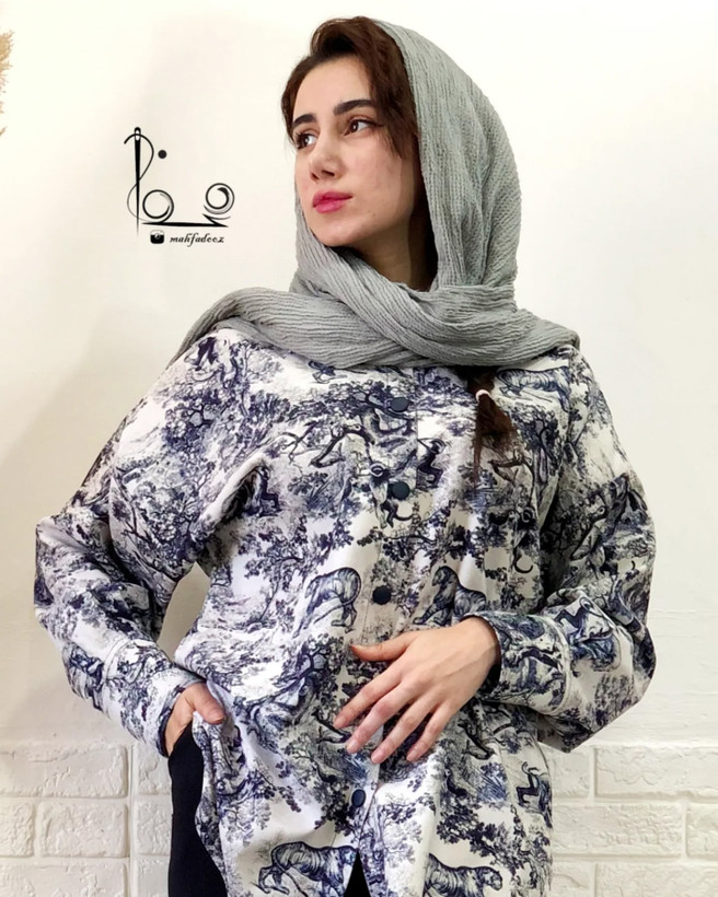 شومیز زنانه مدل کیمونو یقه مردانه جنس کبریتی طرح دیور