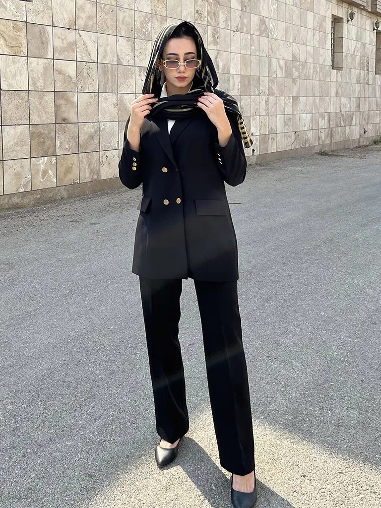 کت زنانه چهار دکمه مشکی طرح ثمر جنس کرپ مازراتی