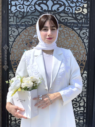 کت شلوار زنانه عقد و نامزدی سنگ دوزی طرح صدف جنس مازراتی