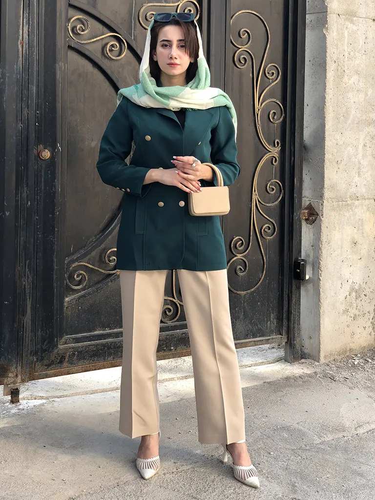 کت زنانه سبز کله غازی مدل شش دکمه طرح پادیز جنس کرپ مازراتی