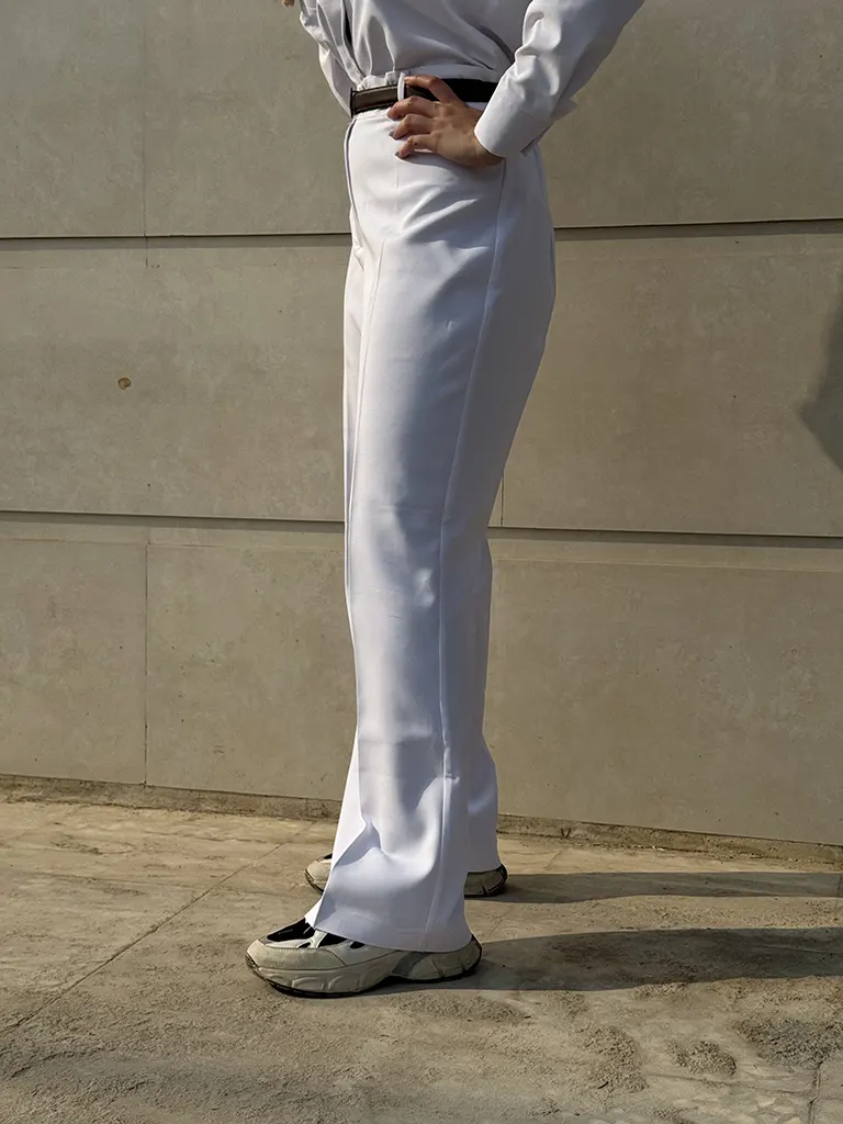 شلوار زنانه نیم بگ سفید پارچه ای