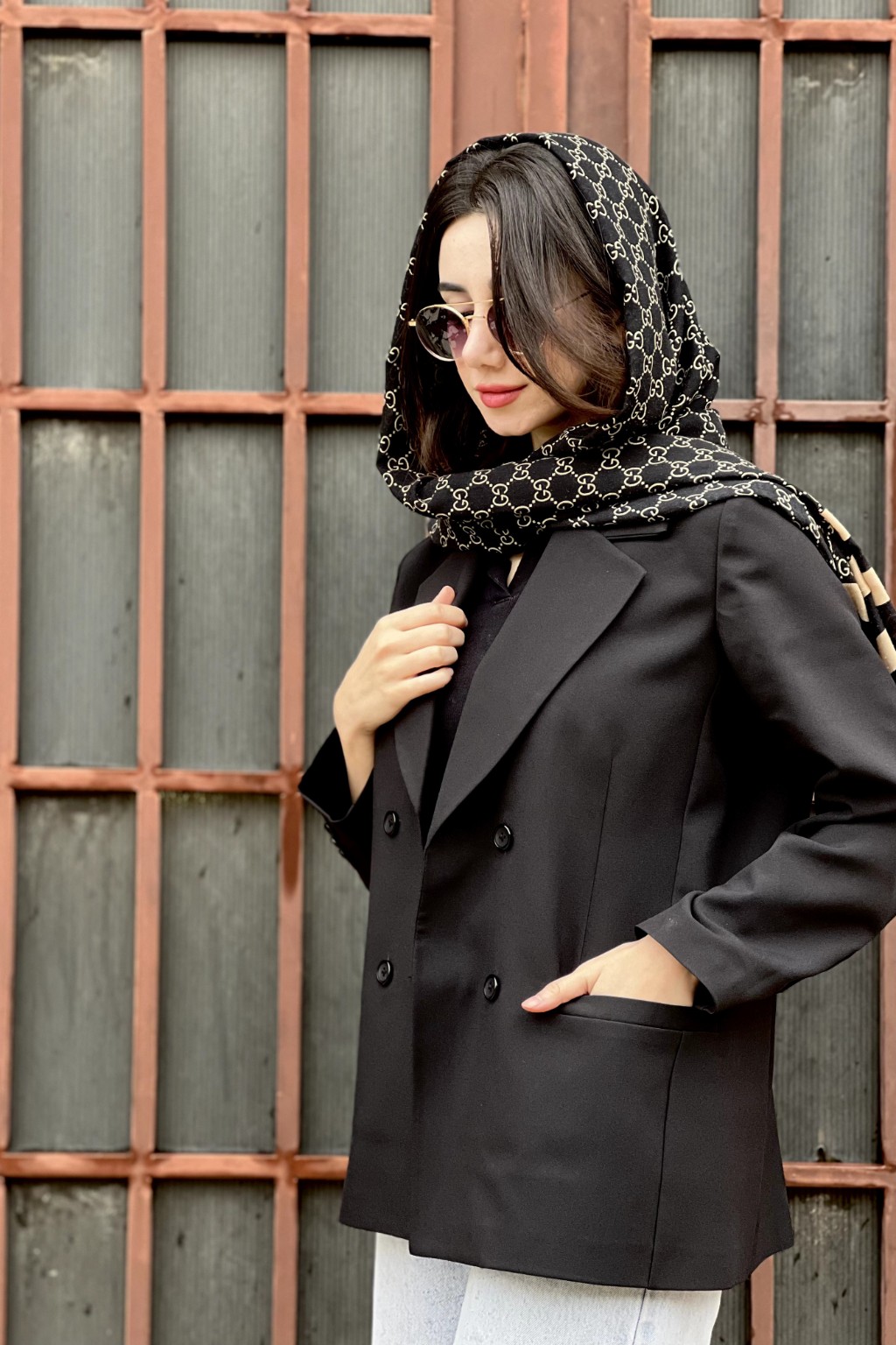 تصویر کت زنانه یقه انگلیسی بدون درز پهلو 